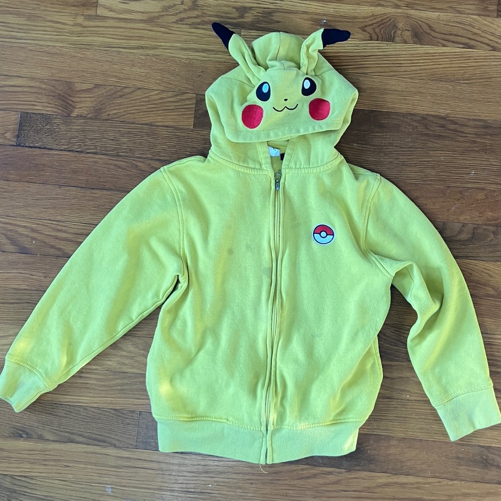 Pokemon Sweatshirt Kids Medium Yellow Full Zip Up Pikachu Hoodie Pokeball Logo